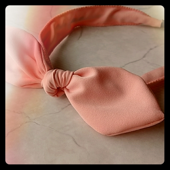 Cute Pink Bunny Ears/Bow Headband🐰